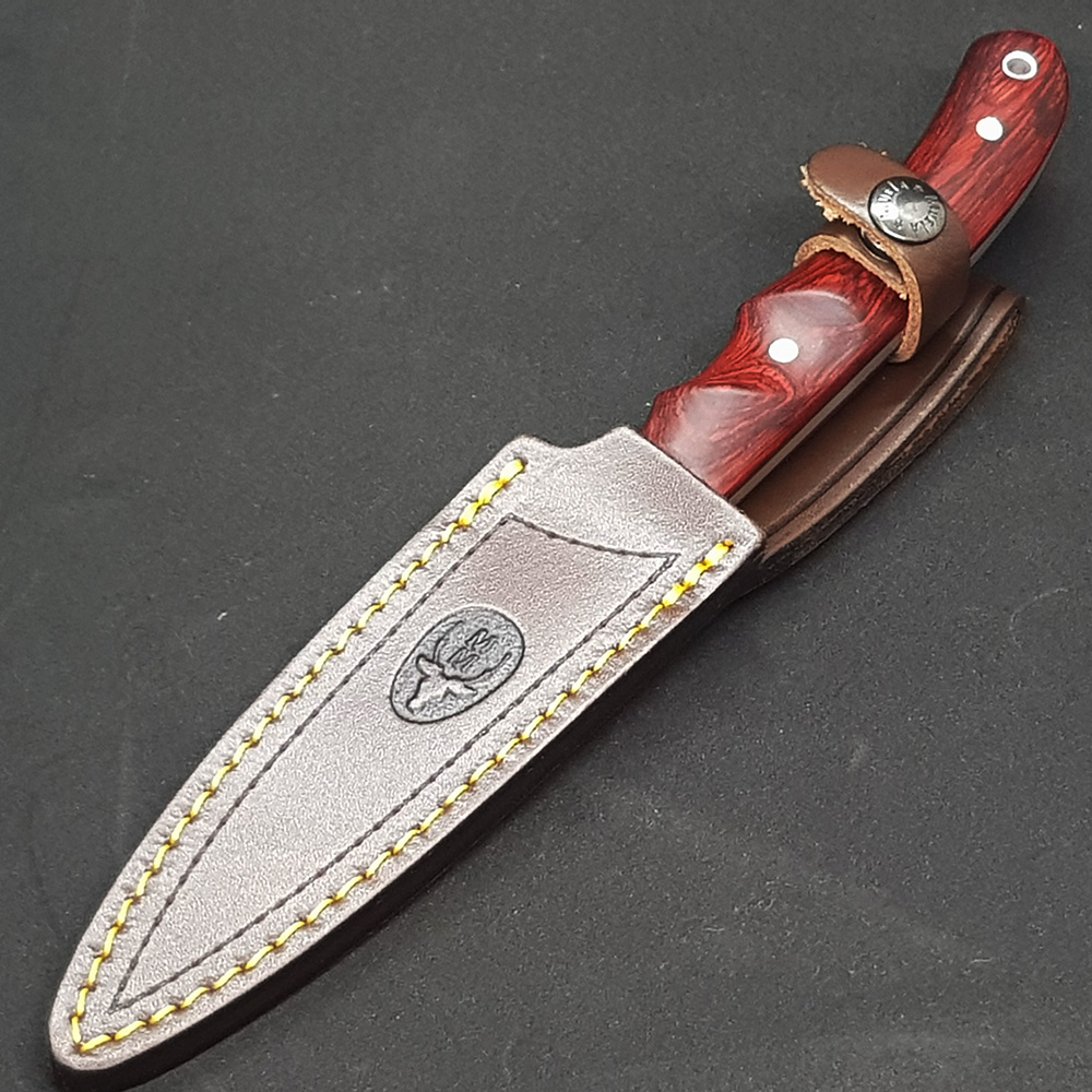 Нож "CRIOLLO" с фикс клинком длиной 17 см, рукоять красная микарта, ножны кожа