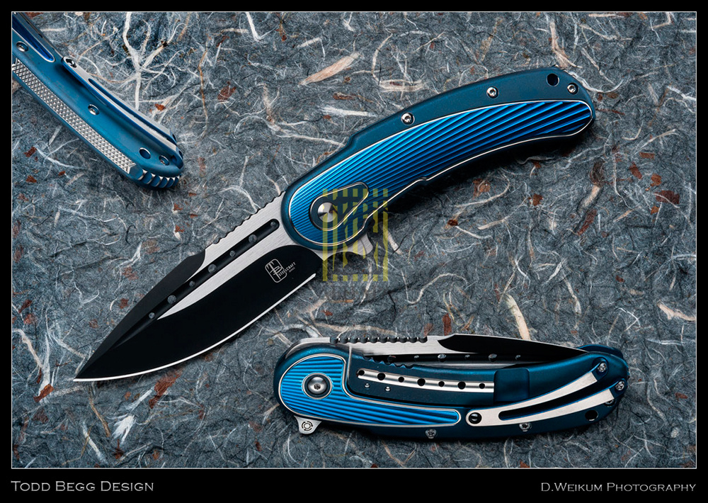 Нож Bodega, сталь CPM-S35VN, длина клинка 3.875″, покрытие клинка DLC/сатин, рукоять титан, синяя с