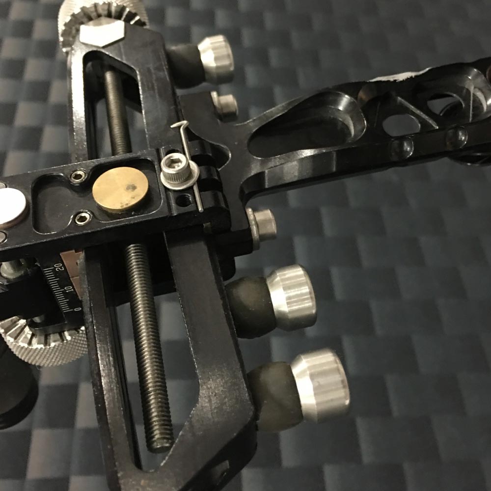 Демпферы PeeWee на прицела для лука, производитель Doinker, размер резьбы 8/32, 2 шт в упаковке