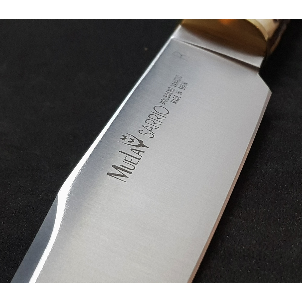 Нож "SARRIO" с фикс клинком длиной 19 см, рукоять рог оленя, ножны кожа