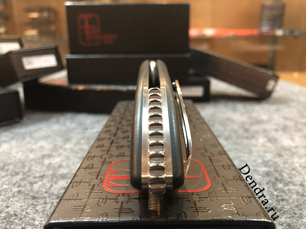 Нож Glimpse 7.0, сталь CPM-S35VN, длина клинка 3.750″, сатин, рукоять G10/карбон,черная, дол