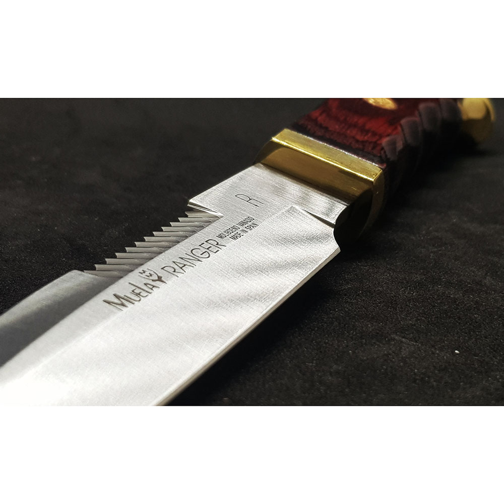 Нож "RANGER" с фикс клинком длиной 14 см пила на обухе, рукоять красная микарта, ножны кожа