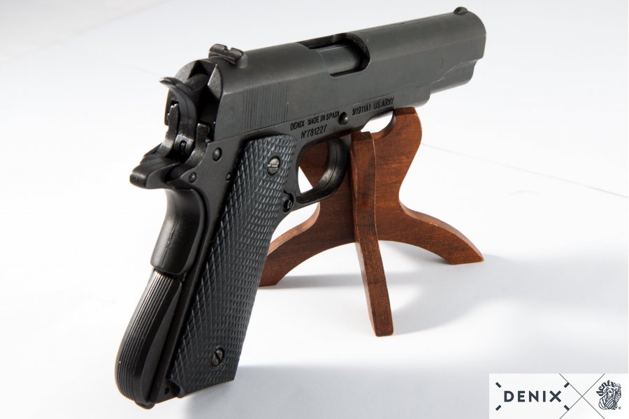 Пистолет автоматический M1911A1, .45 калибра, пластиковые накладки, США, 1911