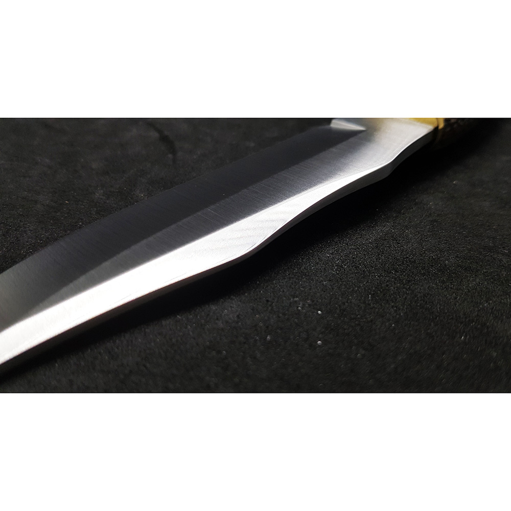 Нож "GRED" с фикс клинком длиной 17 см, рукоять рог оленя, ножны кожа