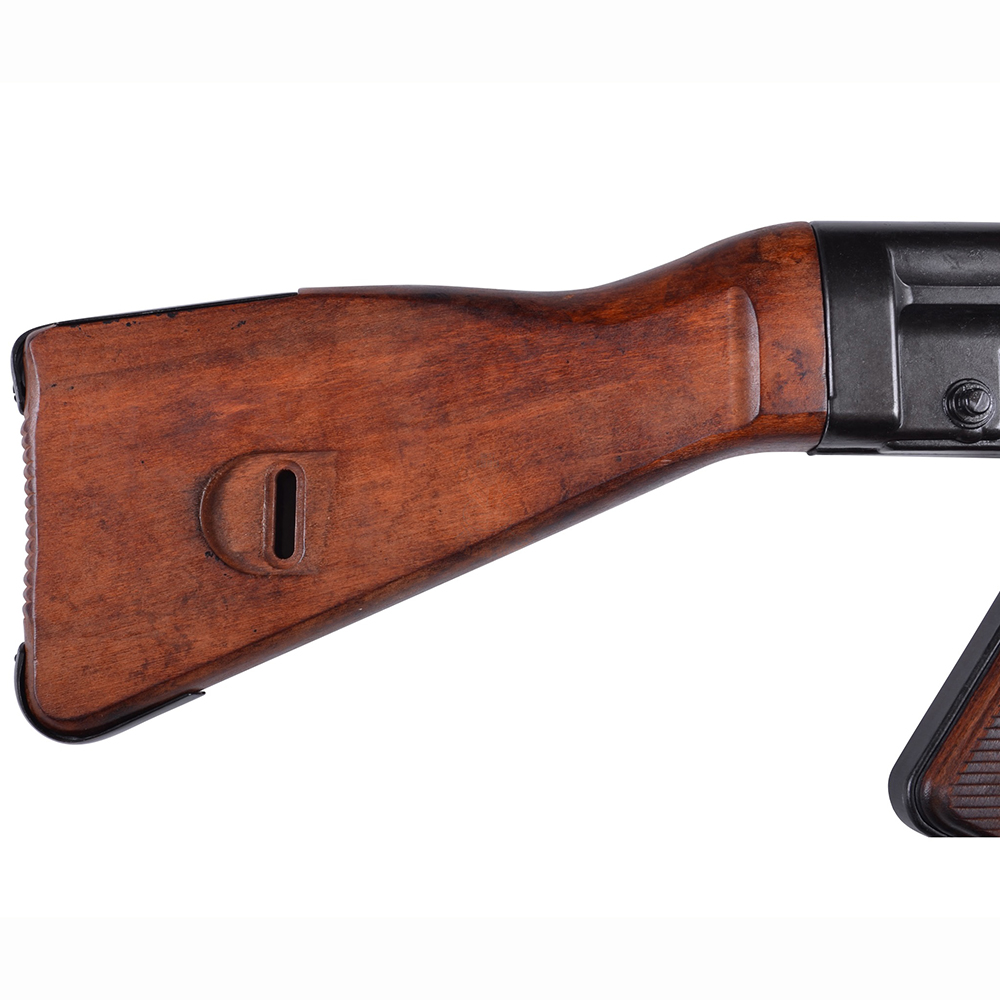 Штурмовая винтовка Вермахта STG-44 (Германия, 1943 г., 2-я Мировая война)