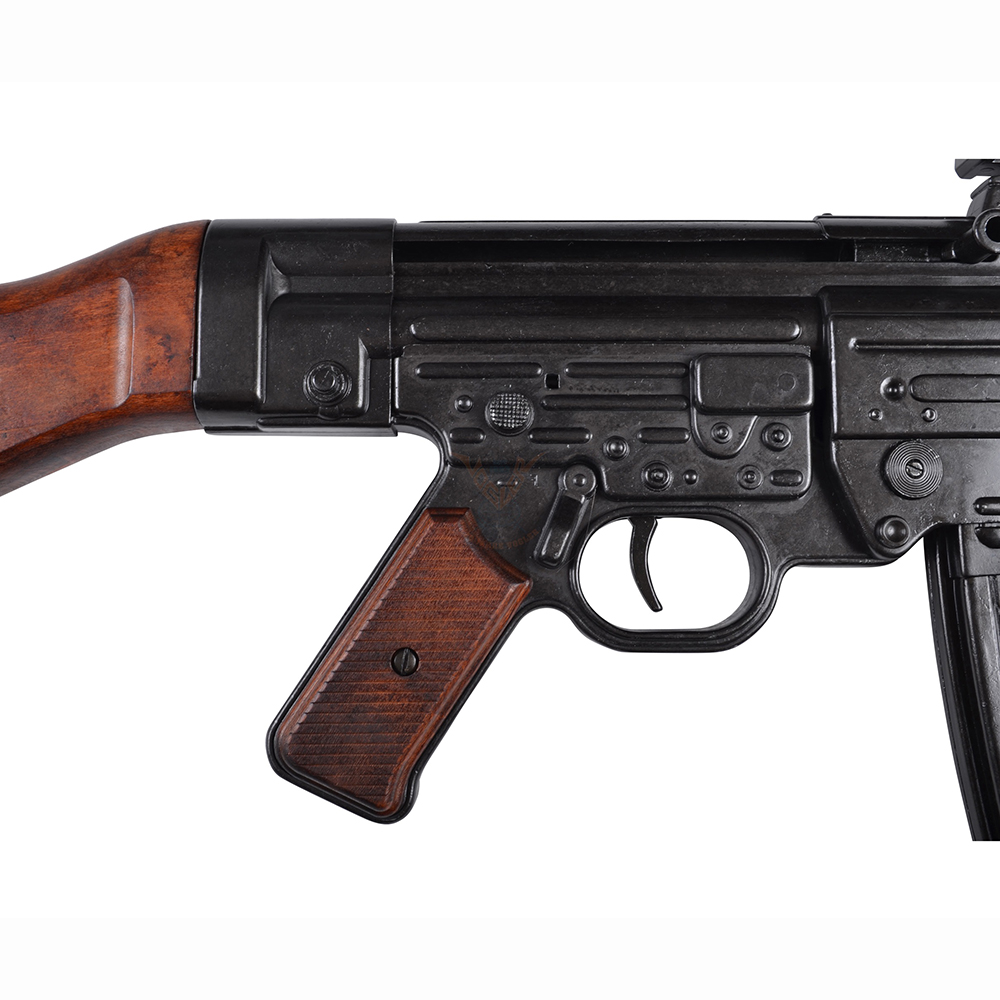Штурмовая винтовка Вермахта STG-44 (Германия, 1943 г., 2-я Мировая война)