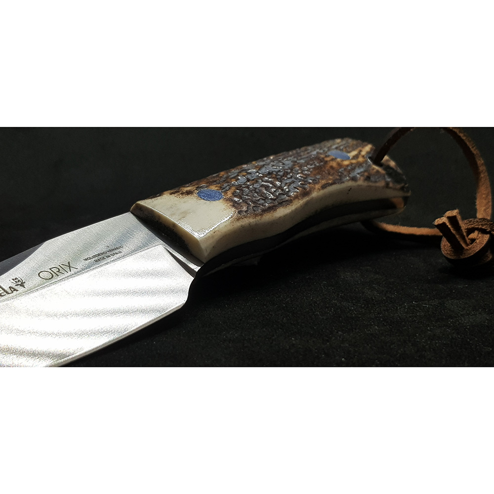 Нож-скиннер "ORIX", клинок 8 см, рукоять рог оленя, ножны кожа