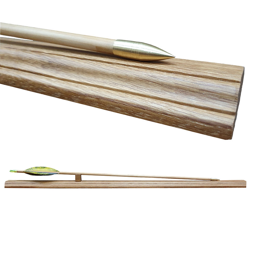 Подарочная деревянная стрела с золотым наконечником на подставке