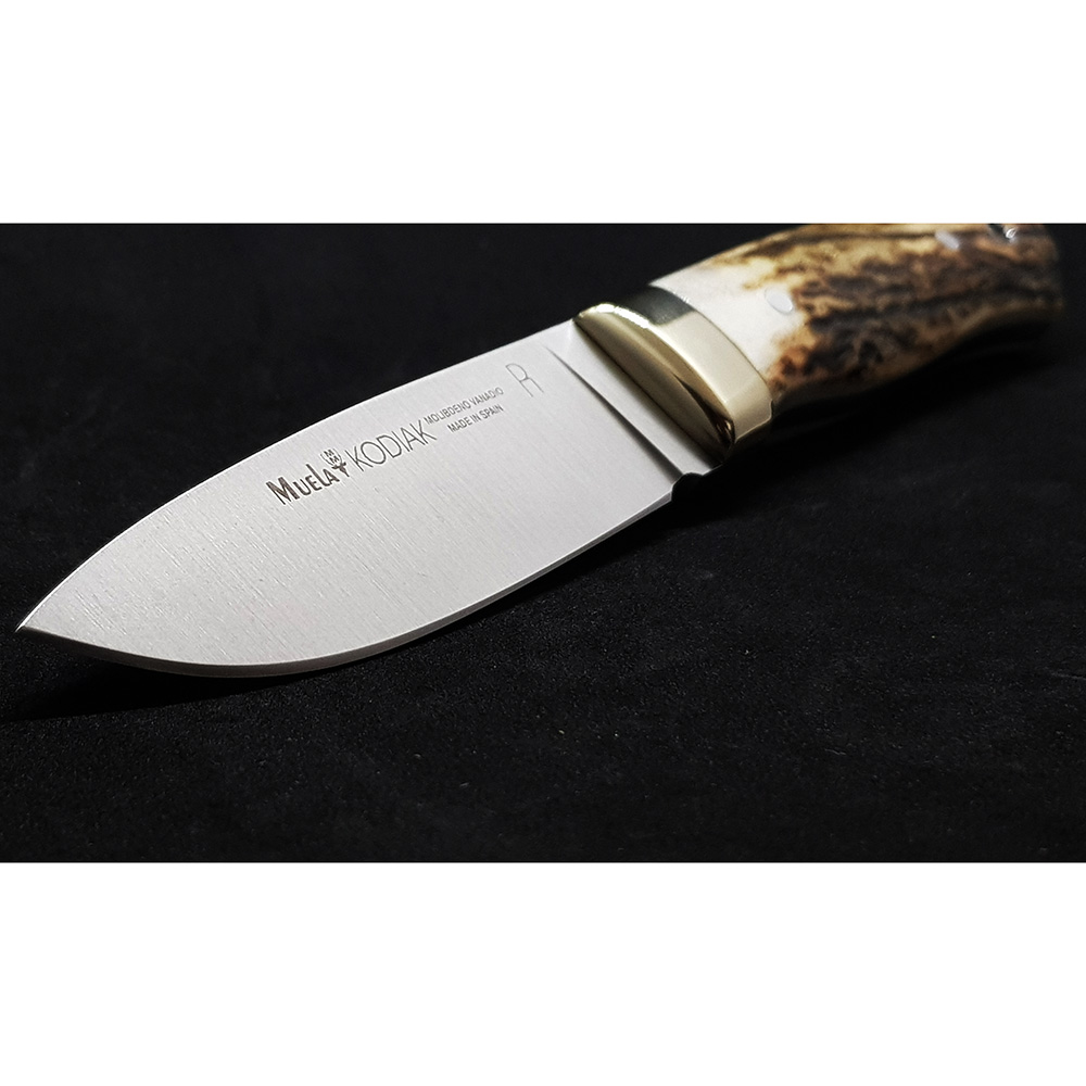 Нож "KODIAK" с фикс клинком длиной 10 см, рукоять рог оленя, ножны кожа