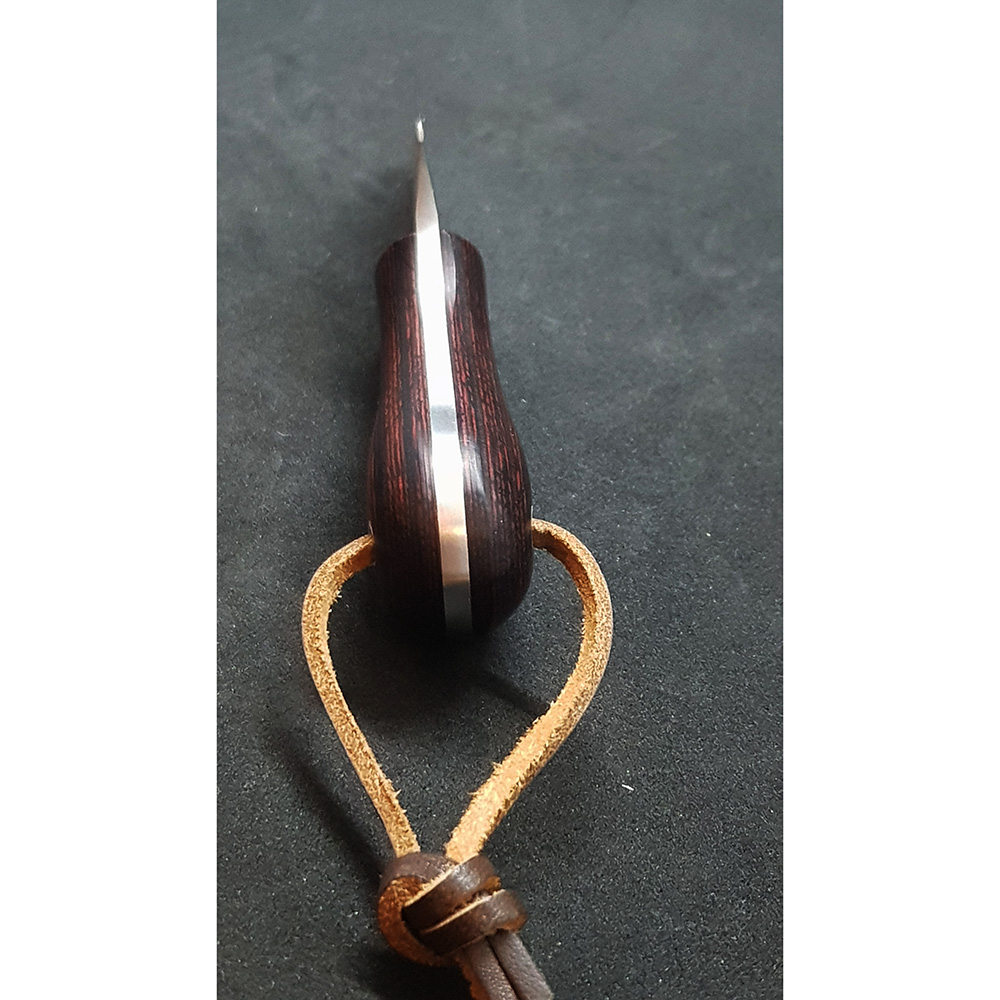 Нож-скиннер "MOUSE", клинок 6,5 см, рукоять красная микарта, ножны кожа