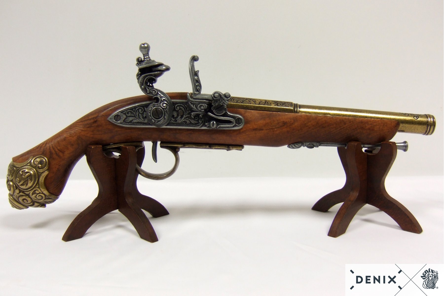 Пистолет кремневый, 18век, латунь