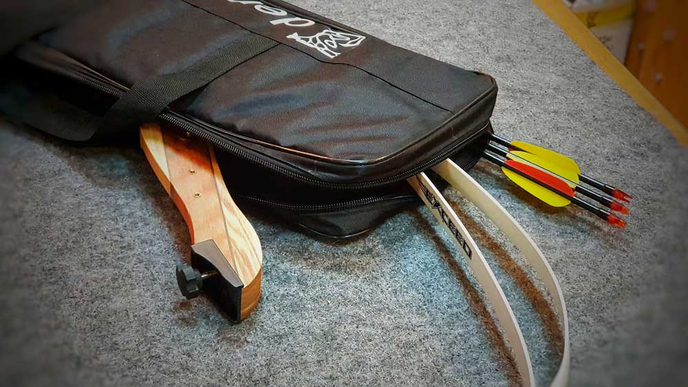 Лук классический Exceed с комплектом аксессуаров, длина 68", сила 30 lbs, рукоять дерево, плечи дере
