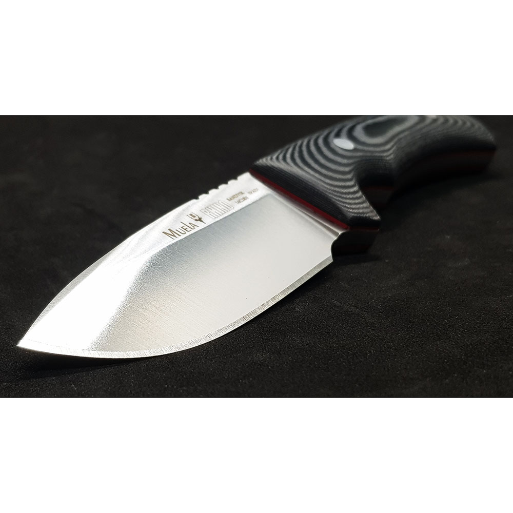 Нож "RHINO" с фикс клинком длиной 9 см, рукоять черная микарта, ножны кожа