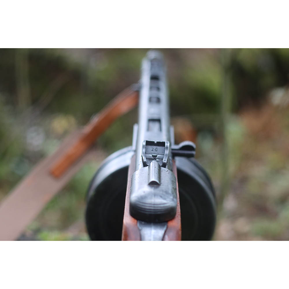 Пистолет-пулемёт Шпагина ППШ, патрон 7,62×25 мм, разработанный в СССР 1940 г. (2-ая Мировая Война) с