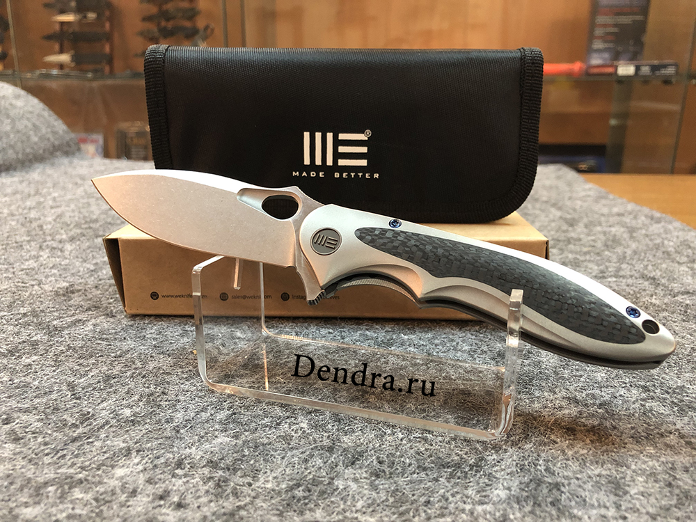 Нож  Zephyr, цвет серый, сталь M390, длина клинка 88,4 мм, рукоять титан/карбон, frame-lock