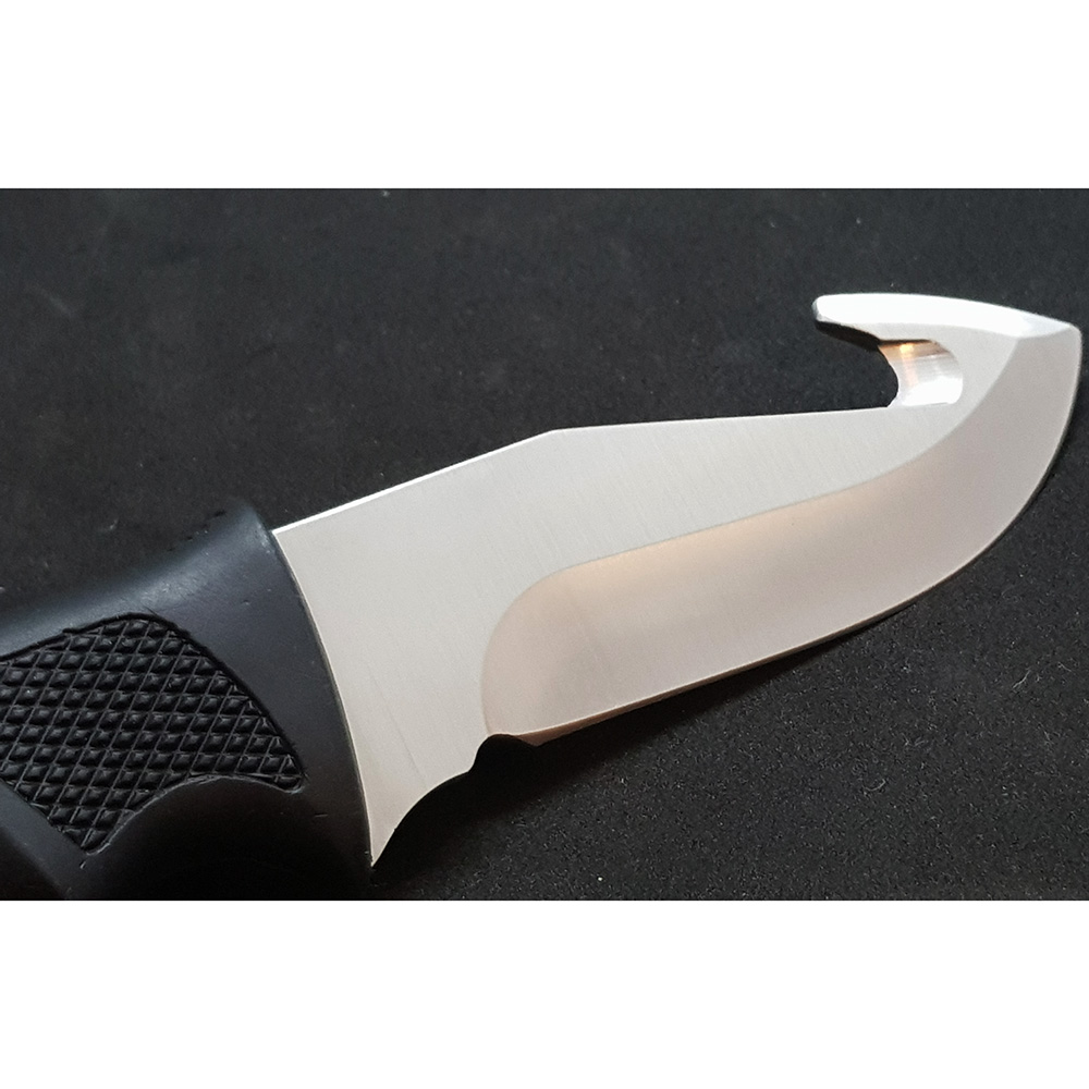 Нож-скиннер "BISONTE", клинок 11 см крюк, рукоять черный пластик, ножны кожа