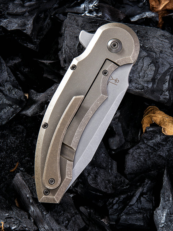 Нож складной FEROX 812A, цвет бронзовый, сталь Bohler M390 , длина клинка 92 мм, рукоять титан, fram