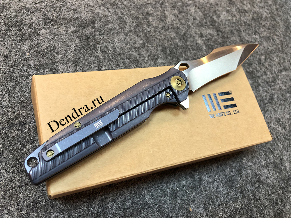 Нож складной  612D, цвет синий, сталь CPM-S35VN, длина клинка 101 мм, рукоять титан, frame-lock