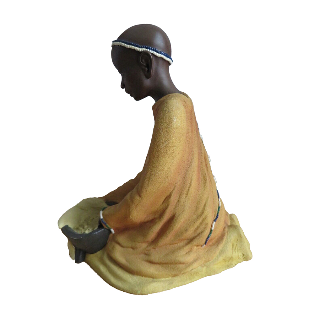 Фигурка Дети Масаи-Бахия,сидящая,цветная,полистоун